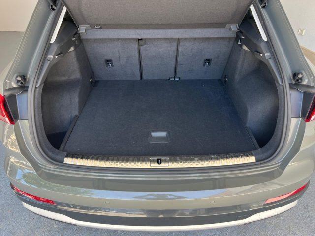 AUDI Q3 35 TDI quattro Business Advanced