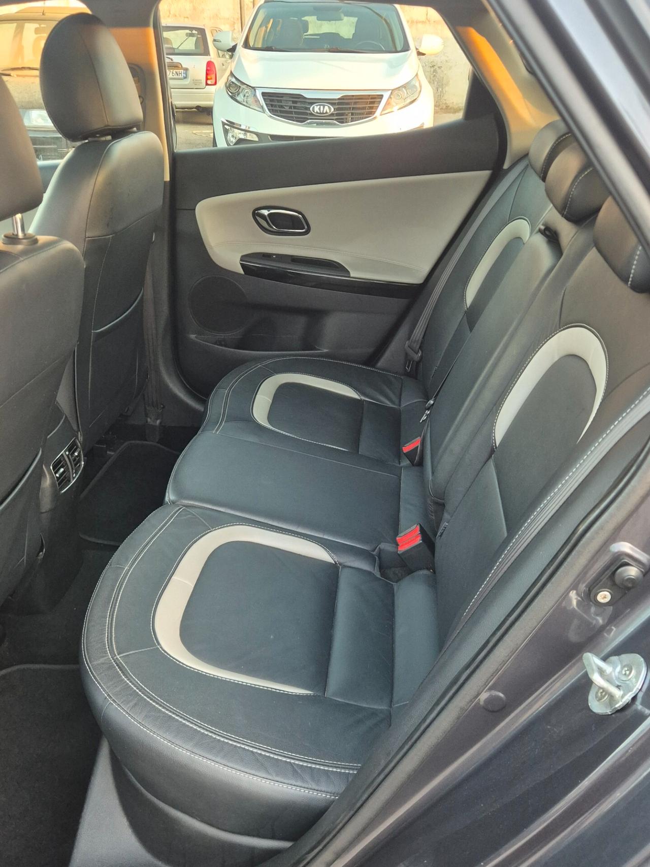 Kia Ceed cee'd 1.6 CRDi 128 CV 5 porte Class