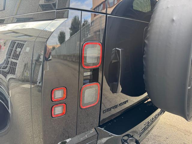 LAND ROVER Defender 110 3.0D I6 250 CV AWD Auto X-Dynamic HSE