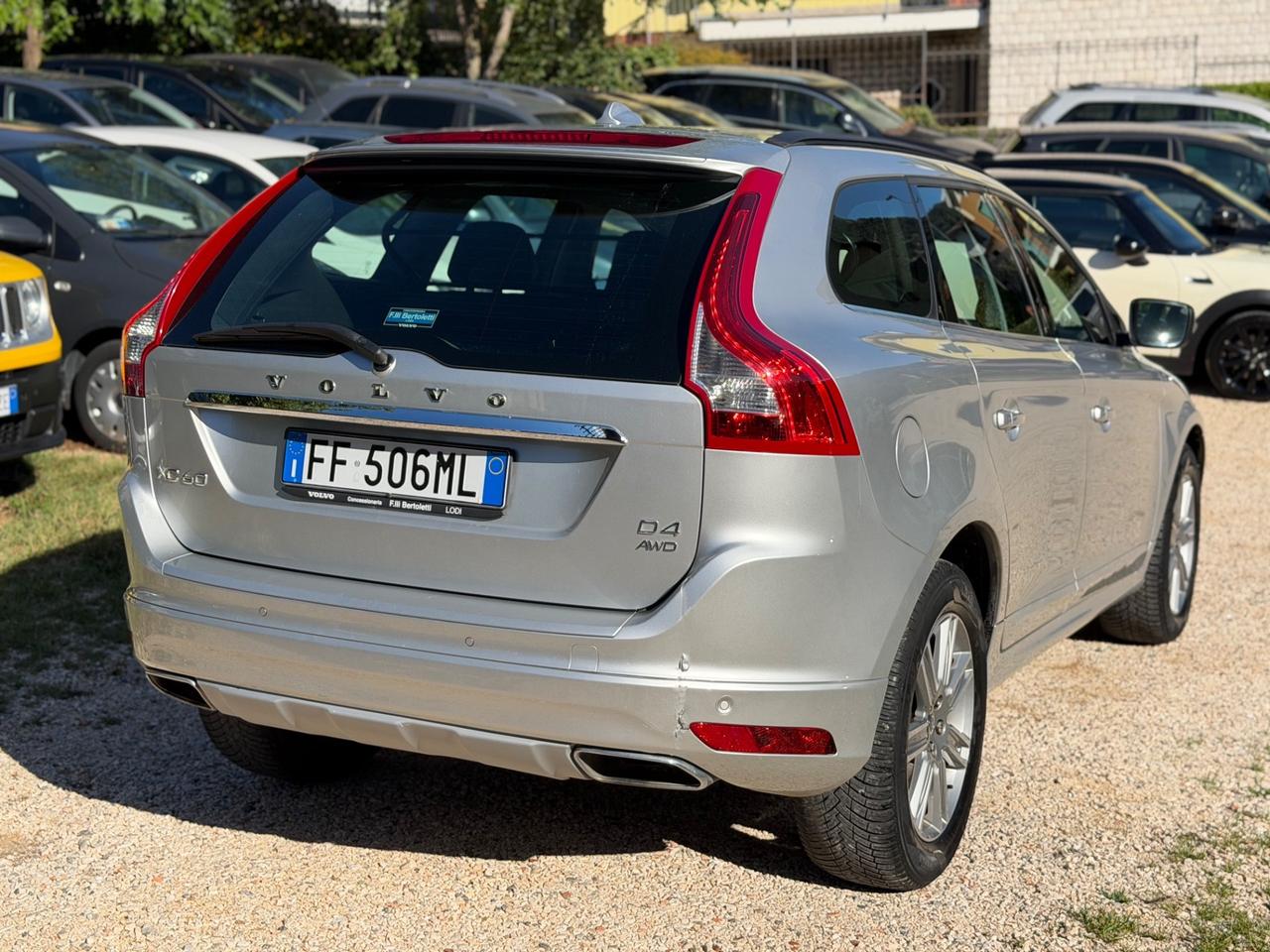 Volvo XC60 D4 AWD MOMENTUM 4x4 KMCERT GARANZ