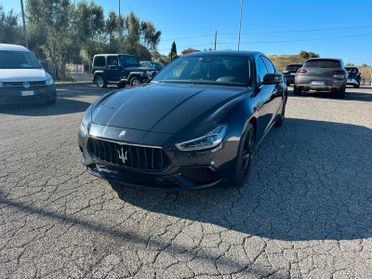 Maserati Ghibli 330 CV MHEV