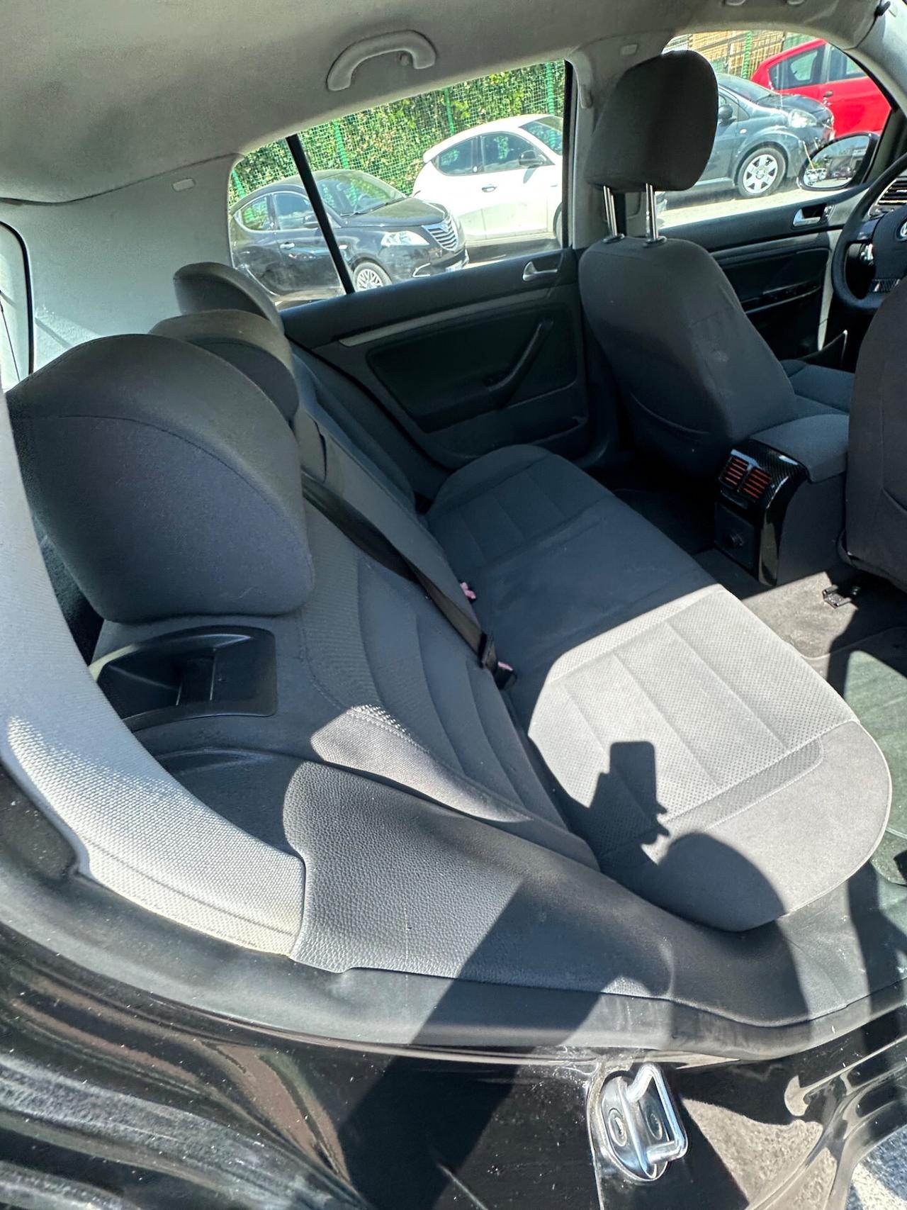 Volkswagen Golf 1.6 5p. Comfortline
