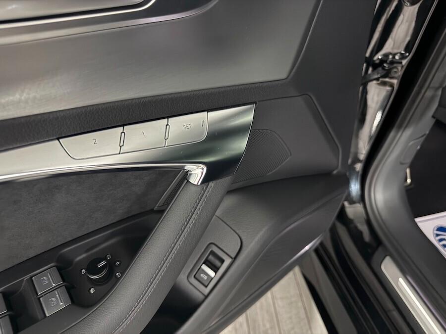 Audi RS6 Avant Performance quattro tiptronic