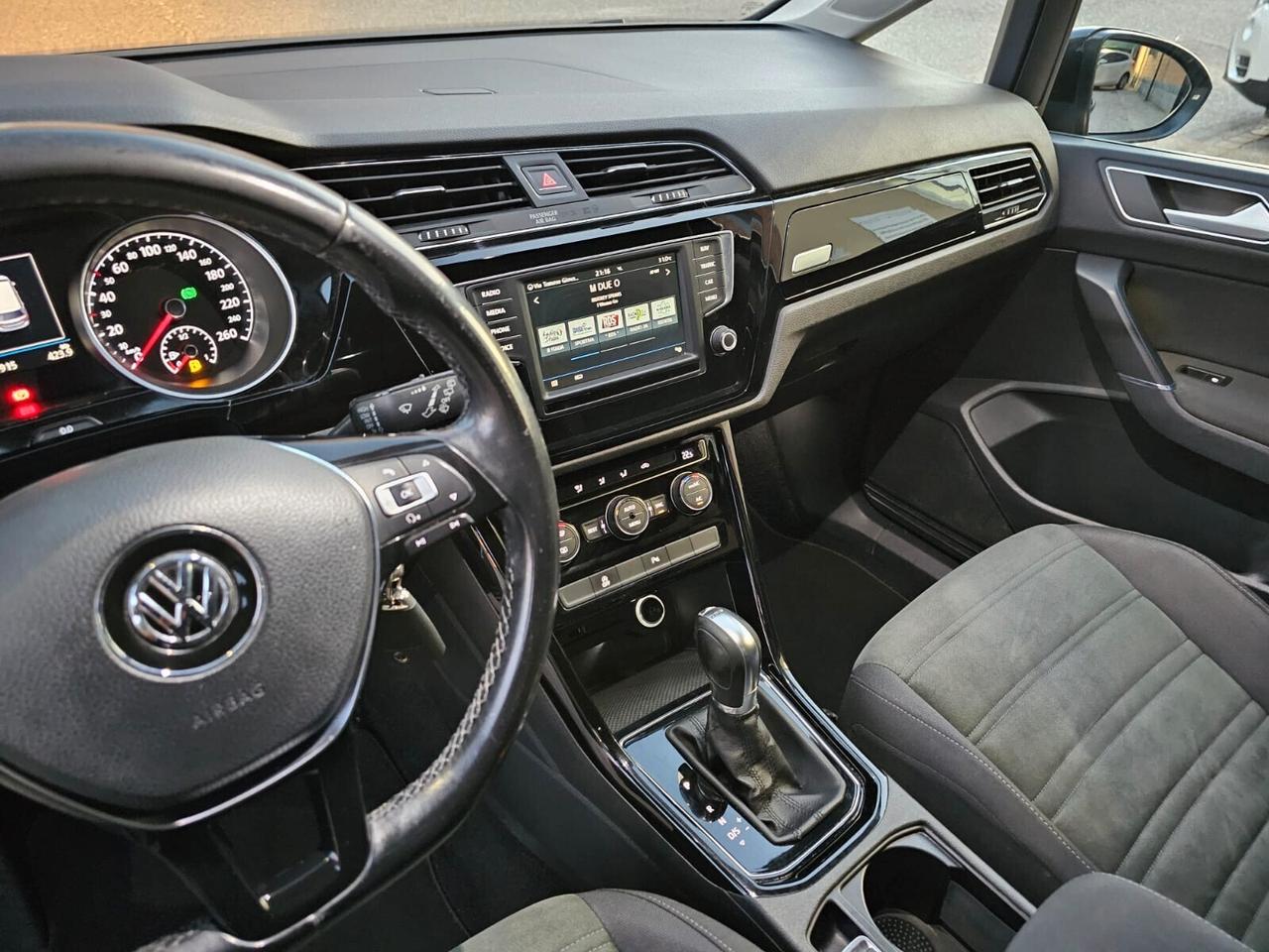 Volkswagen Touran 2.0 TDI 150cv DSG Highline*Navi*7Posti*Euro6*