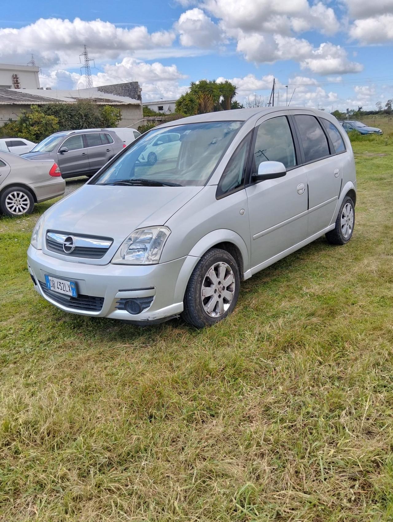 Opel Meriva 1.3 Diesel- Neopatentati