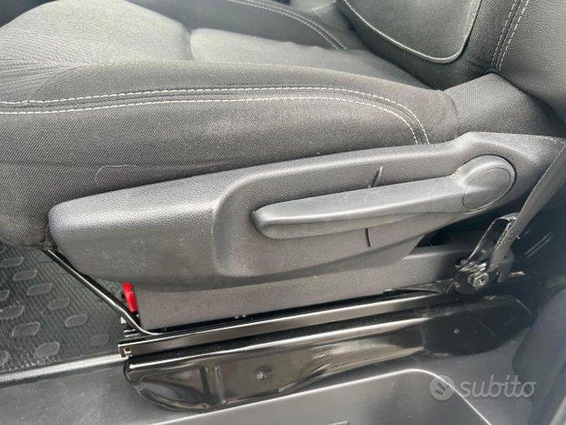 RENAULT Trafic T27 2.0 dCi 150CV Energy Advance-