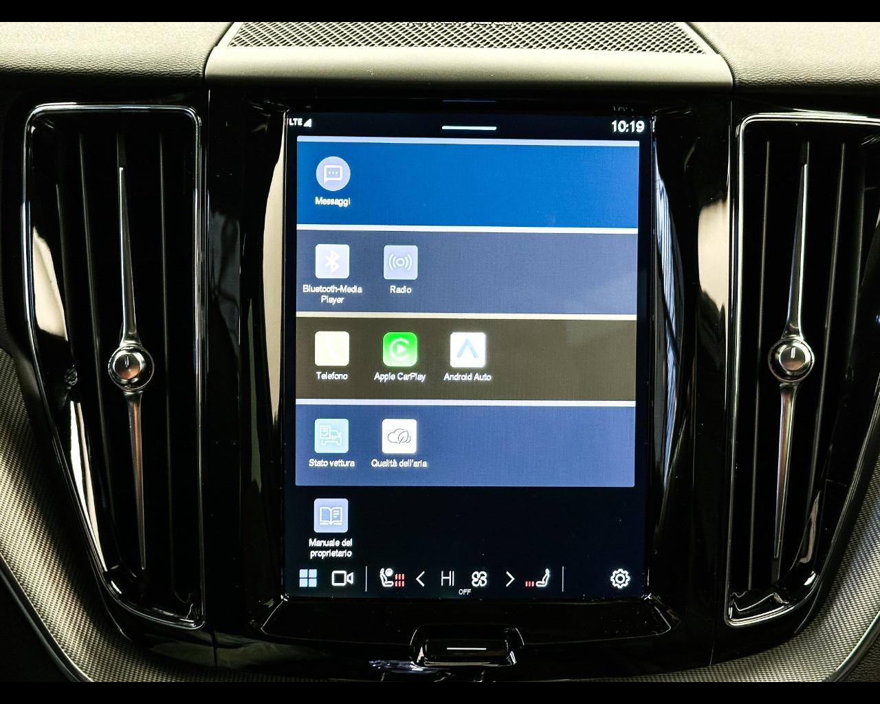 VOLVO XC60 (2017-->) - XC60 T6 Plug-in hybrid AWD automatico Core