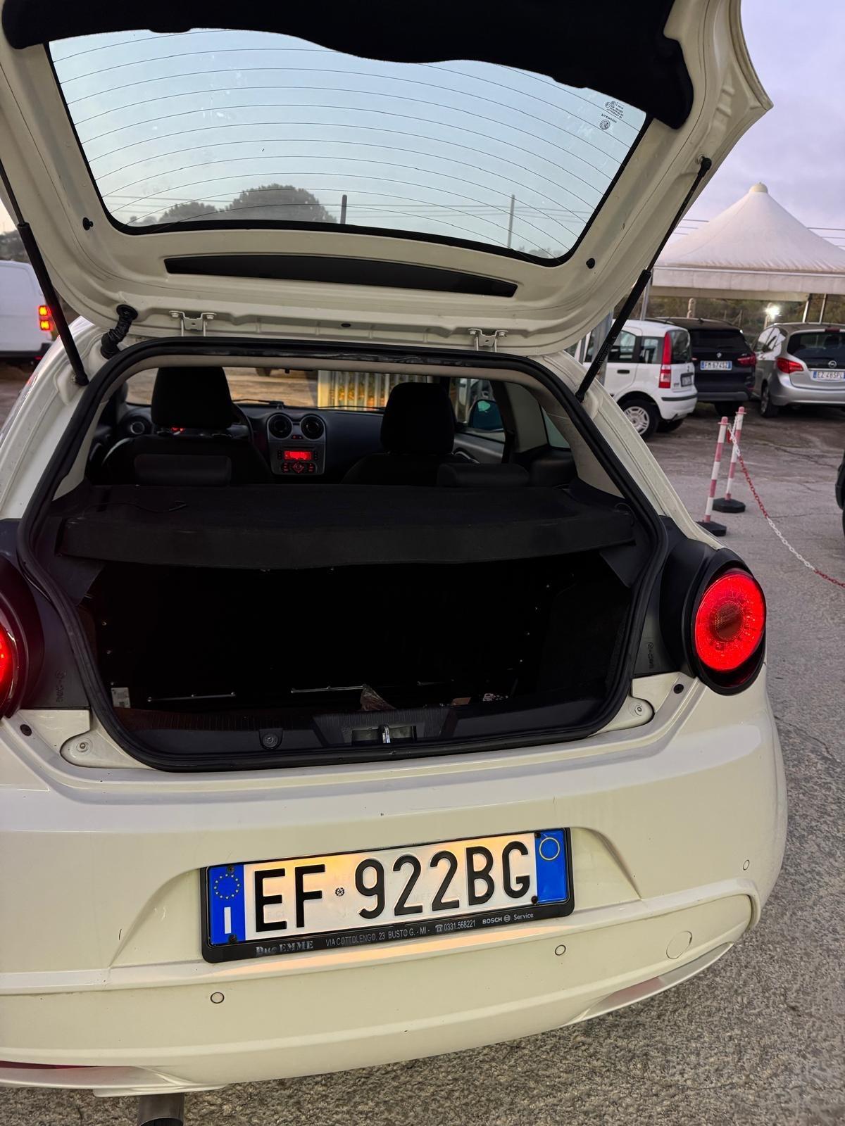 Alfa Romeo MiTo 1.4 105 CV M.air S&S Distinctive Sport Pack