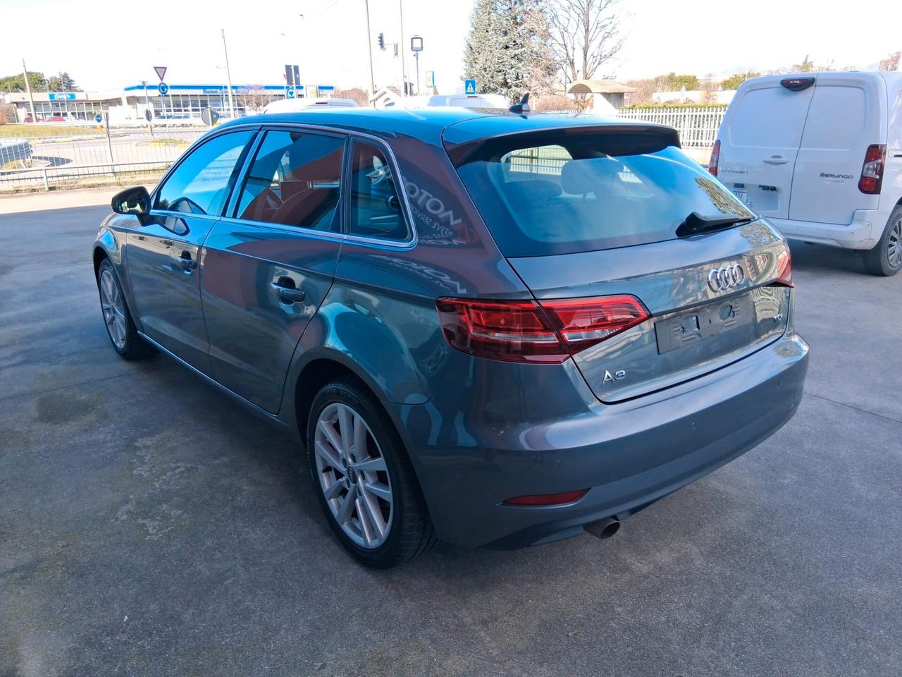 Audi A3 SPB 1.6 TDI 116 CV S tronic Business