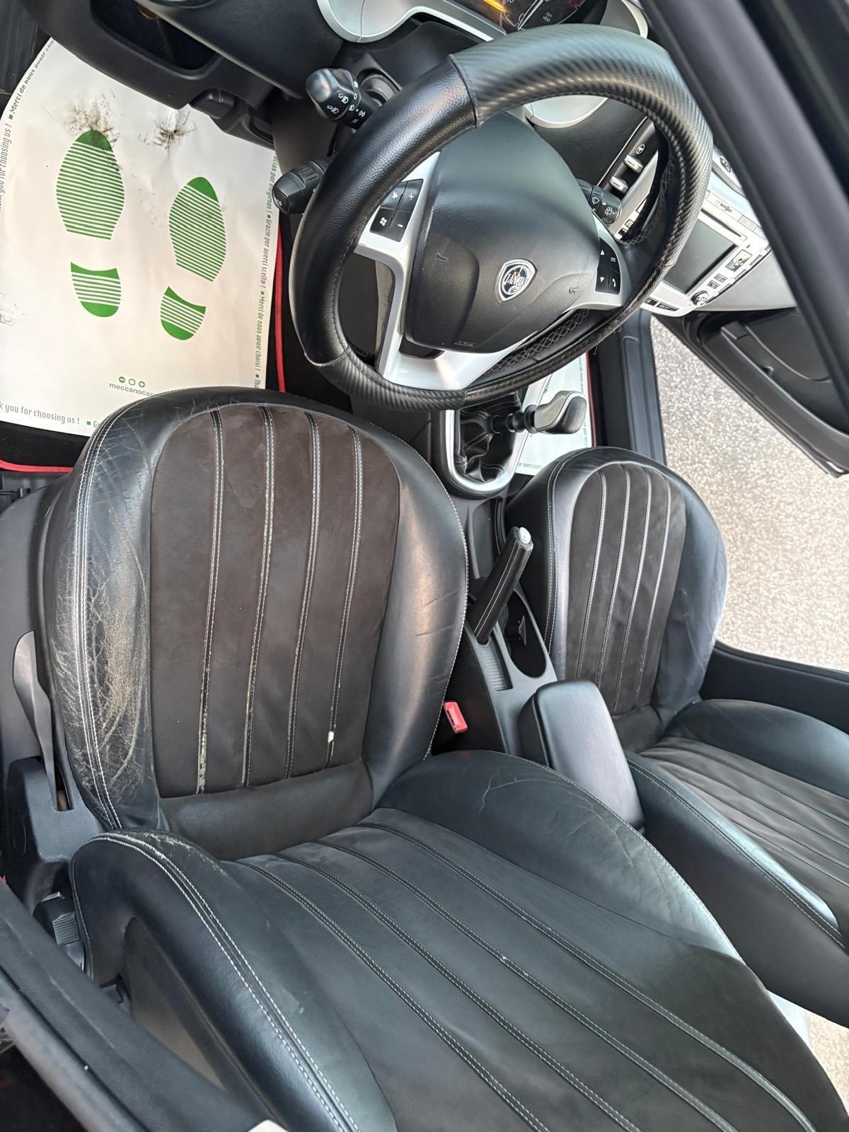 Lancia Ypsilon Delta III 2008 1.6 mjt argento 120cv