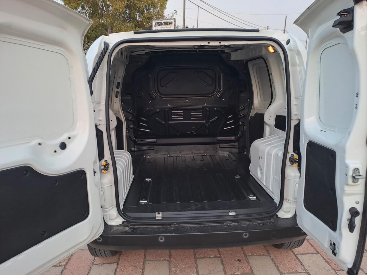 Fiat Fiorino 1.3 MJT 95CV Cargo