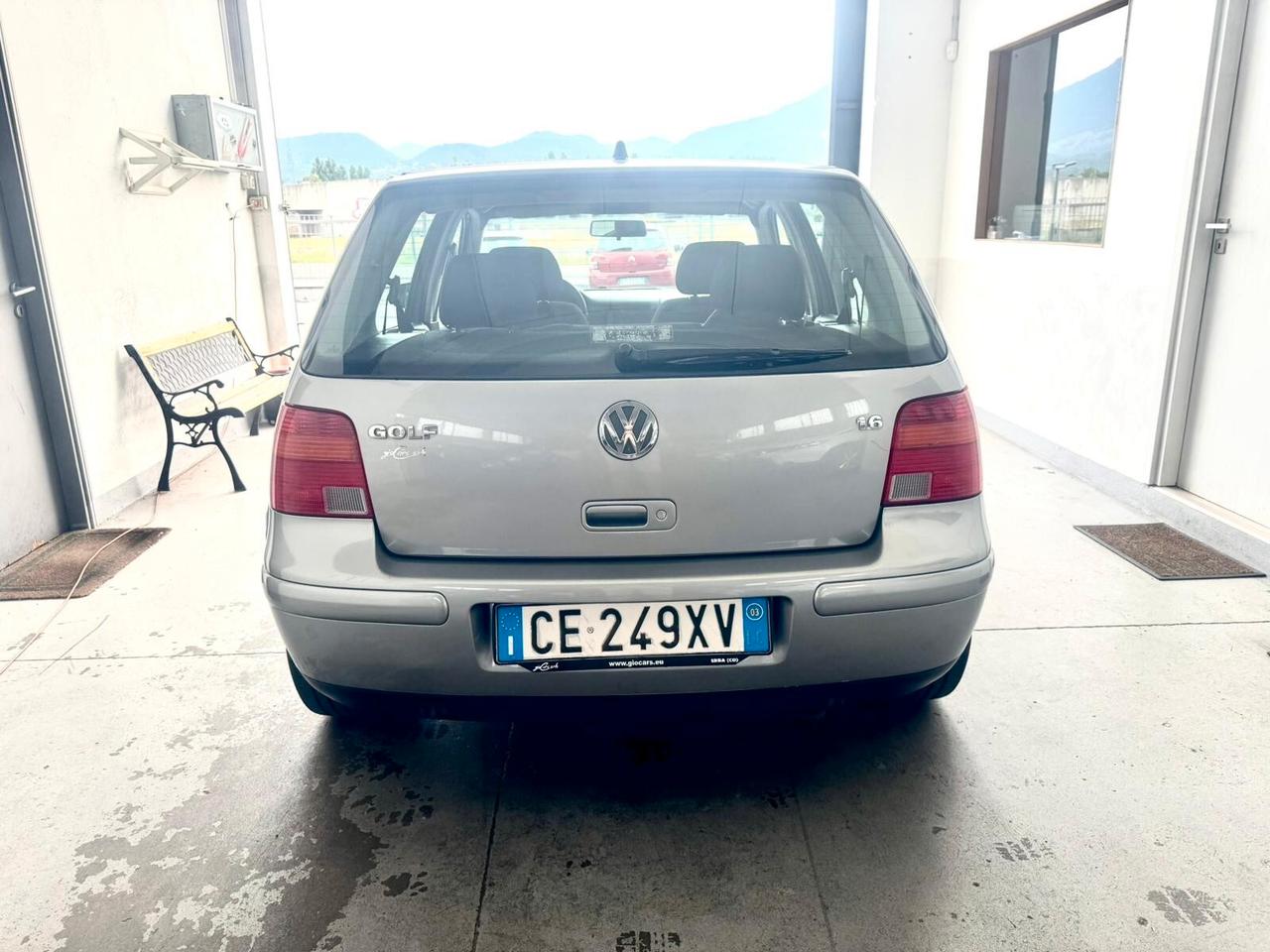 Volkswagen Golf 1.6 16V cat 5p. Highline