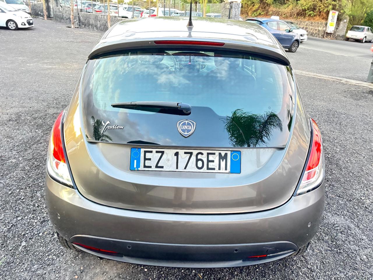 Lancia Ypsilon 1.2 69 CV 5 porte Elle