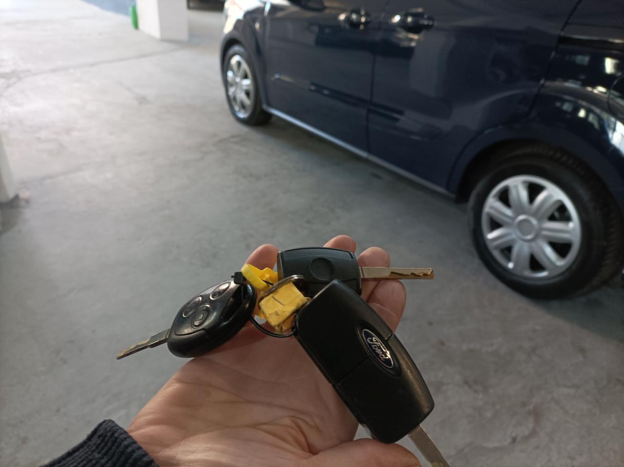 Ford Tourneo Courier 1.0 EcoBoos SOLO 24000KM