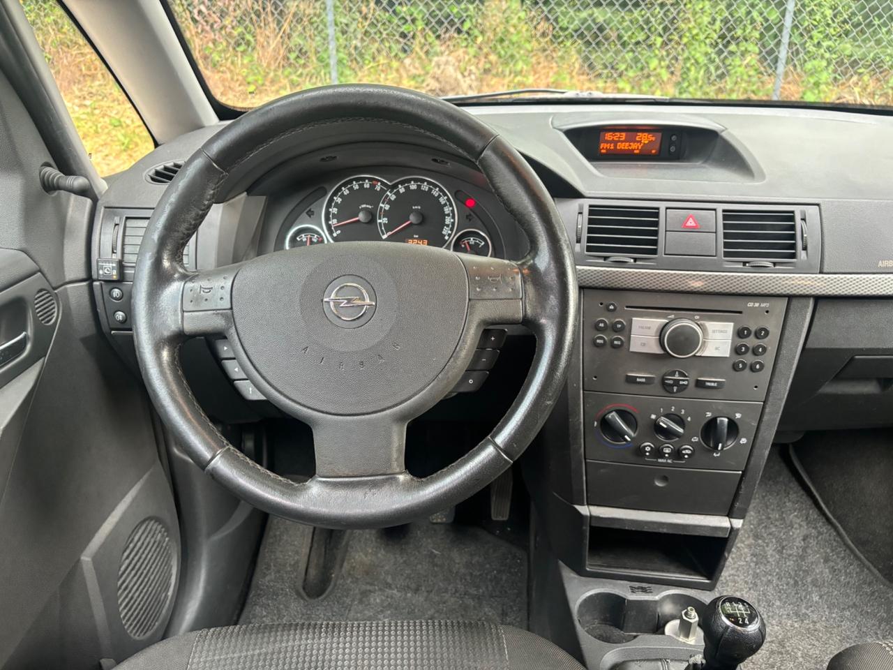 Opel Meriva 1.4 COSMO GPL