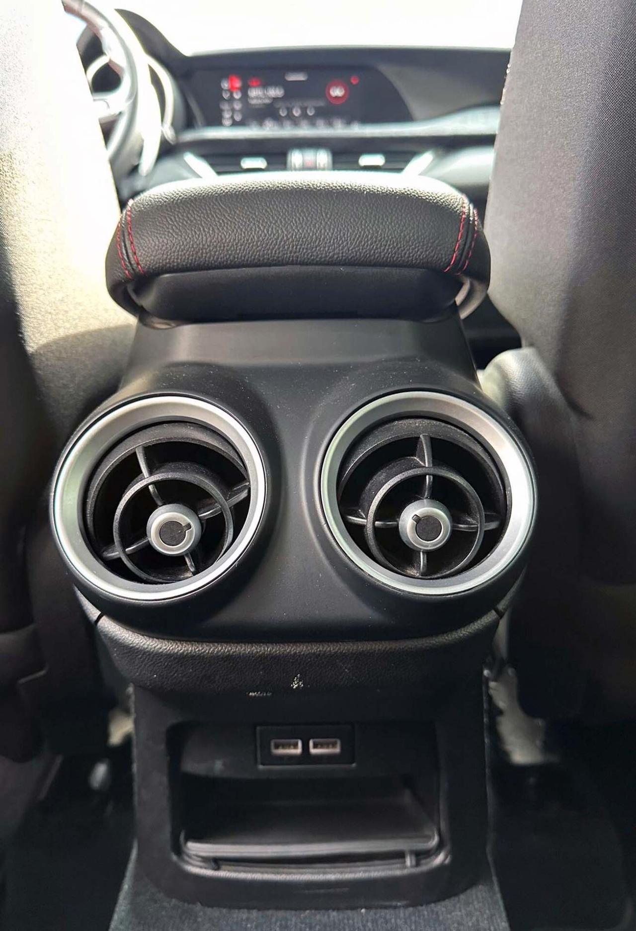 Alfa Romeo Stelvio 2.2 Turbodiesel 160 CV AT8 RWD Business
