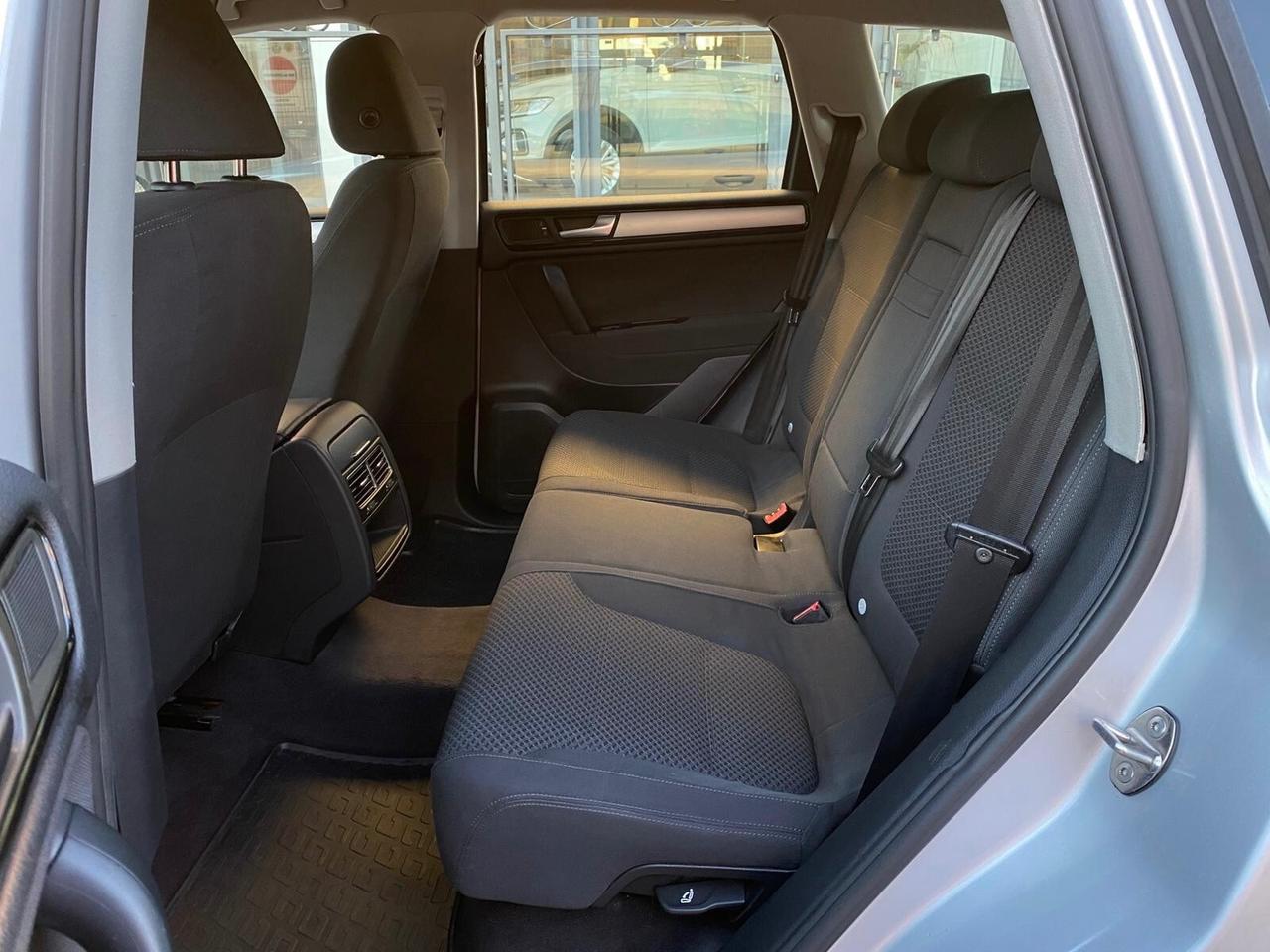 VOLKSWAGEN TOUAREG 3.0 TDI DSG 2011