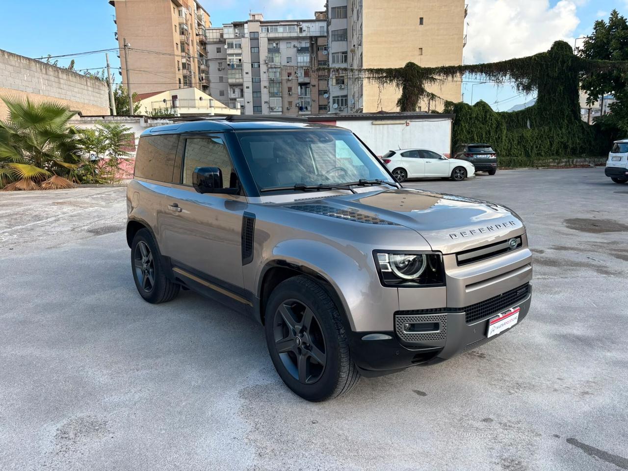 Land Rover Defender 90 D250 Mild Hybrid SE X DINAMIC