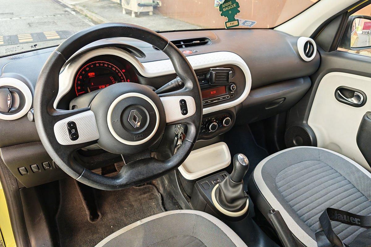 RENAULT Twingo SCe Lovely