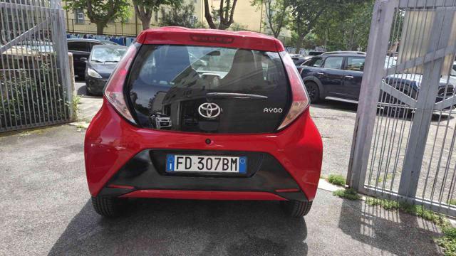 TOYOTA Aygo 1.0 VVT-i 69 CV 5 porte x-clusiv