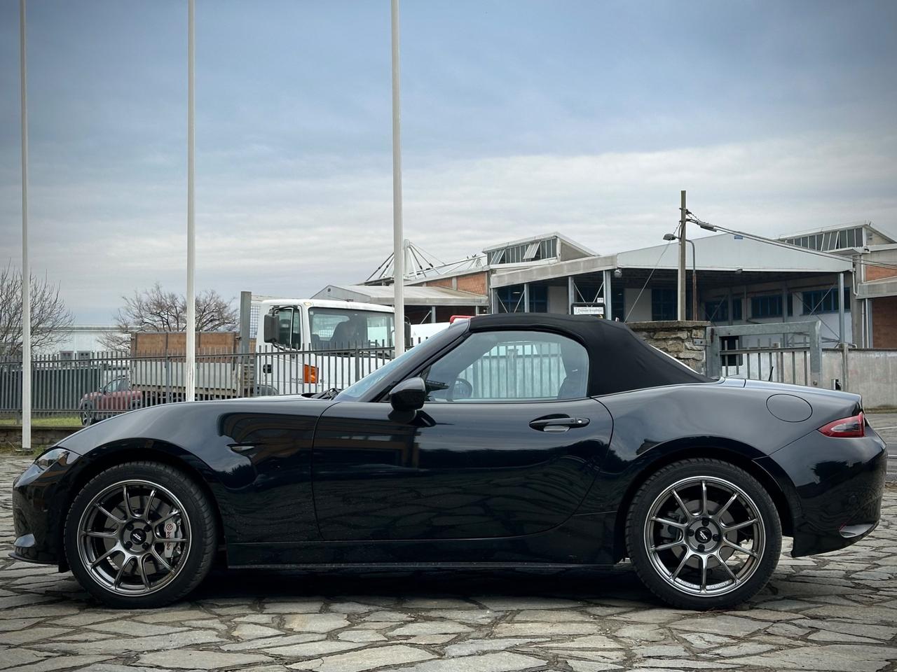 Mazda MX-5 2.0L Skyactiv-G RF Sport