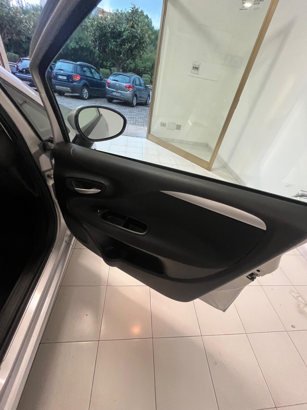 Fiat Punto 1.3 MJT II 75 CV 5 porte Street