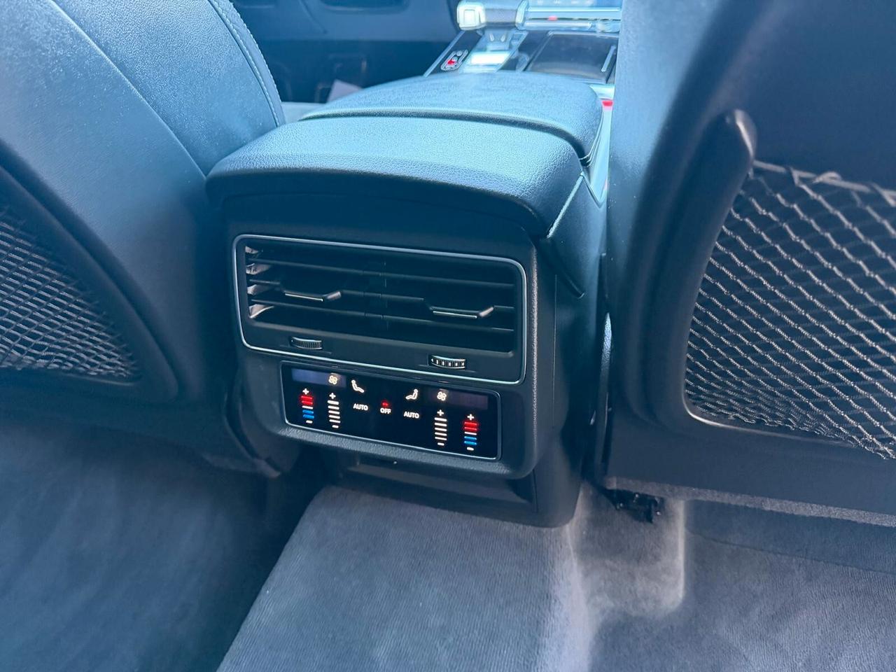 Audi Q7 45 TDI quattro tiptronic Sport Plus S-LINE EDITION 7 POSTI TETTO APRIBILE E FARI MATRIX