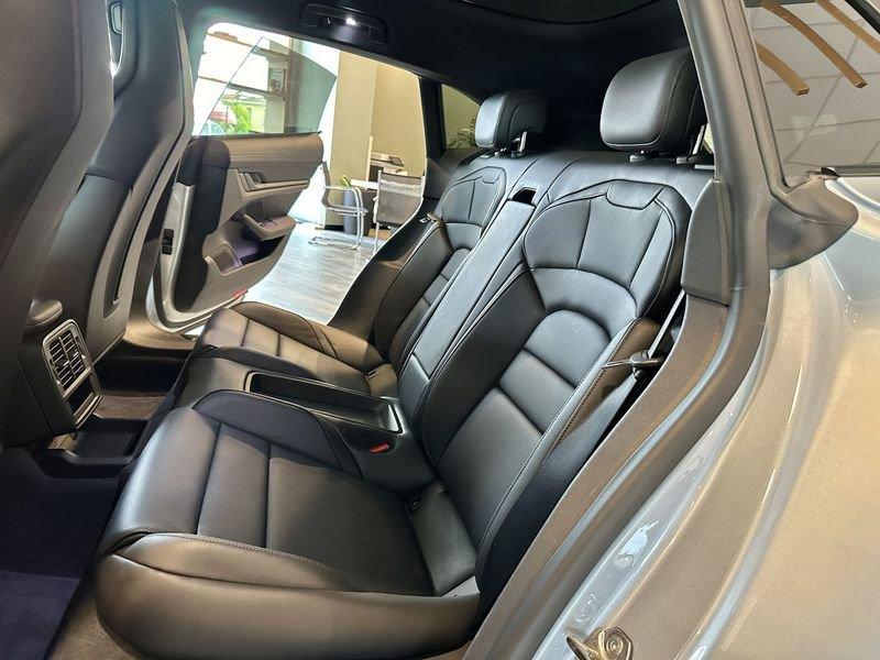 Porsche Taycan Sport Turismo Performance Battery Plus