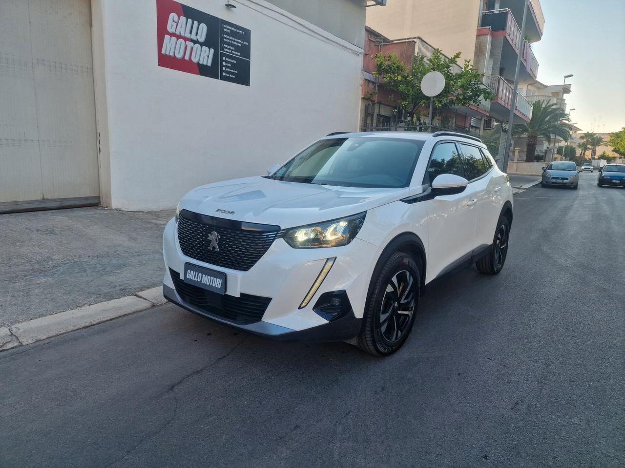 Peugeot 2008 BlueHDi 130 S&S EAT8 Allure