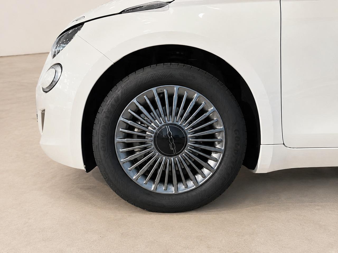 FIAT 500 IV 2020 - 500e 42 kWh Icon
