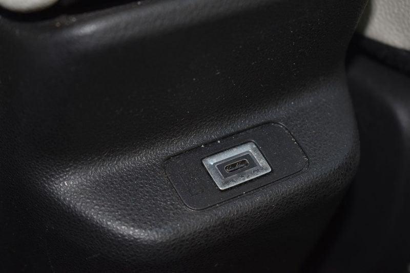 FIAT 600 1.2 Hybrid 110cv La Prima