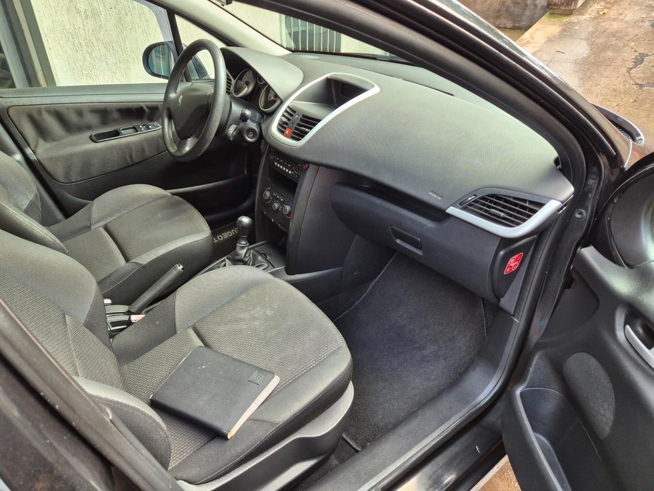 Peugeot 207 1.4 8V 75CV 5p. X Line ECO GPL