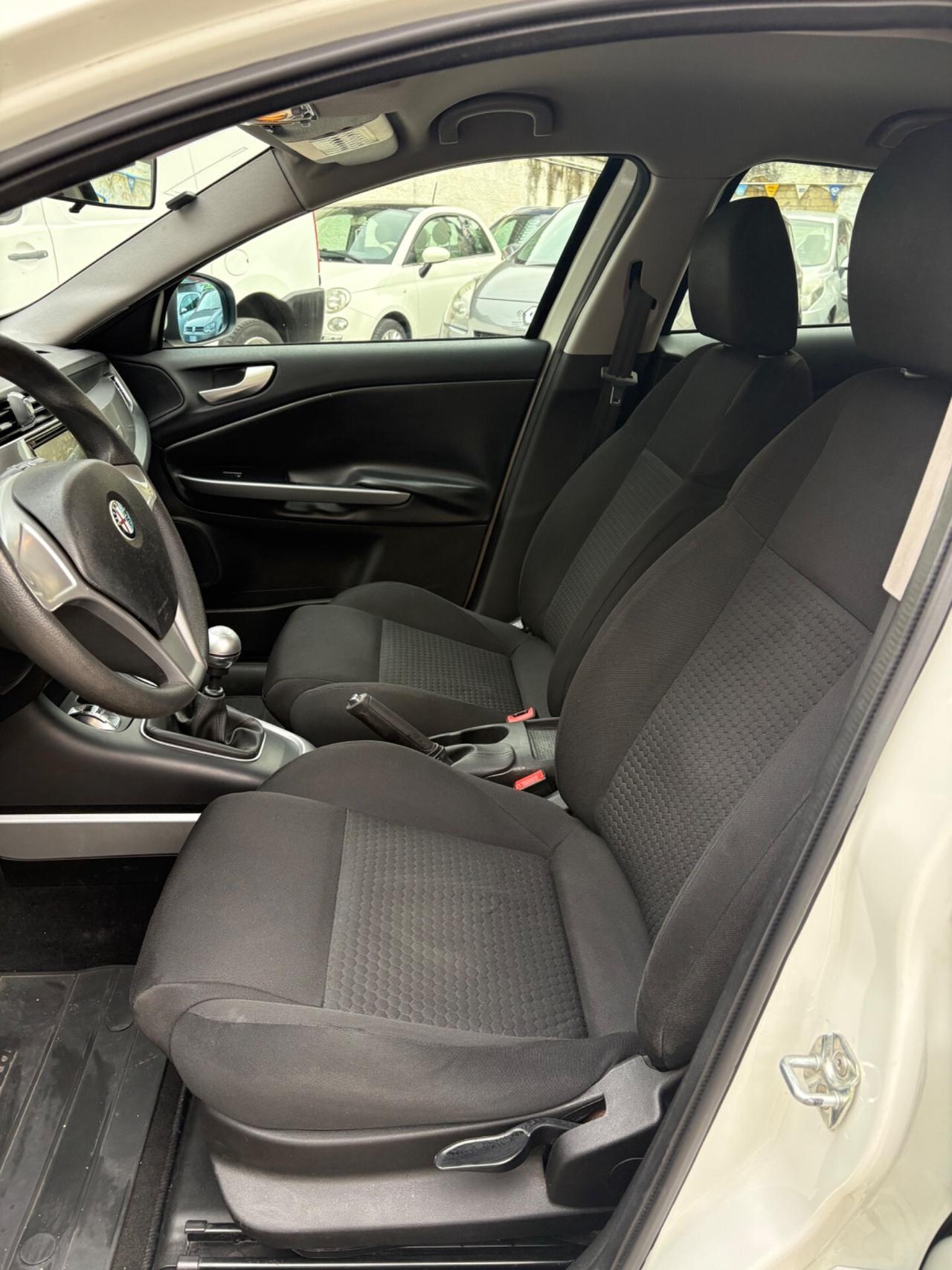 Alfa Romeo Giulietta 1.6 MJT 105cv magnifica