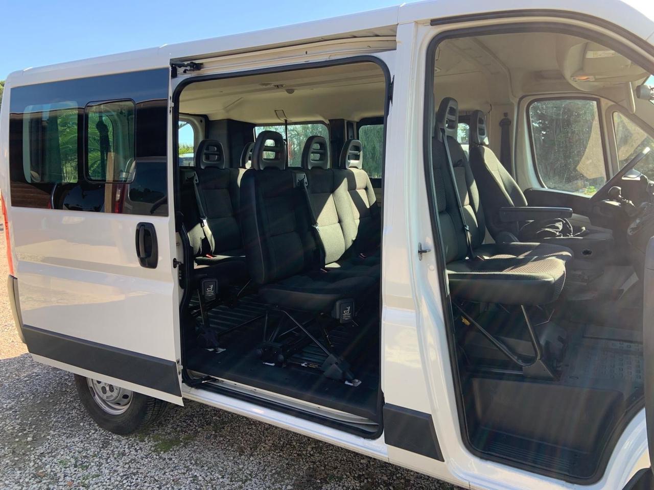 Peugeot Boxer 9 posti