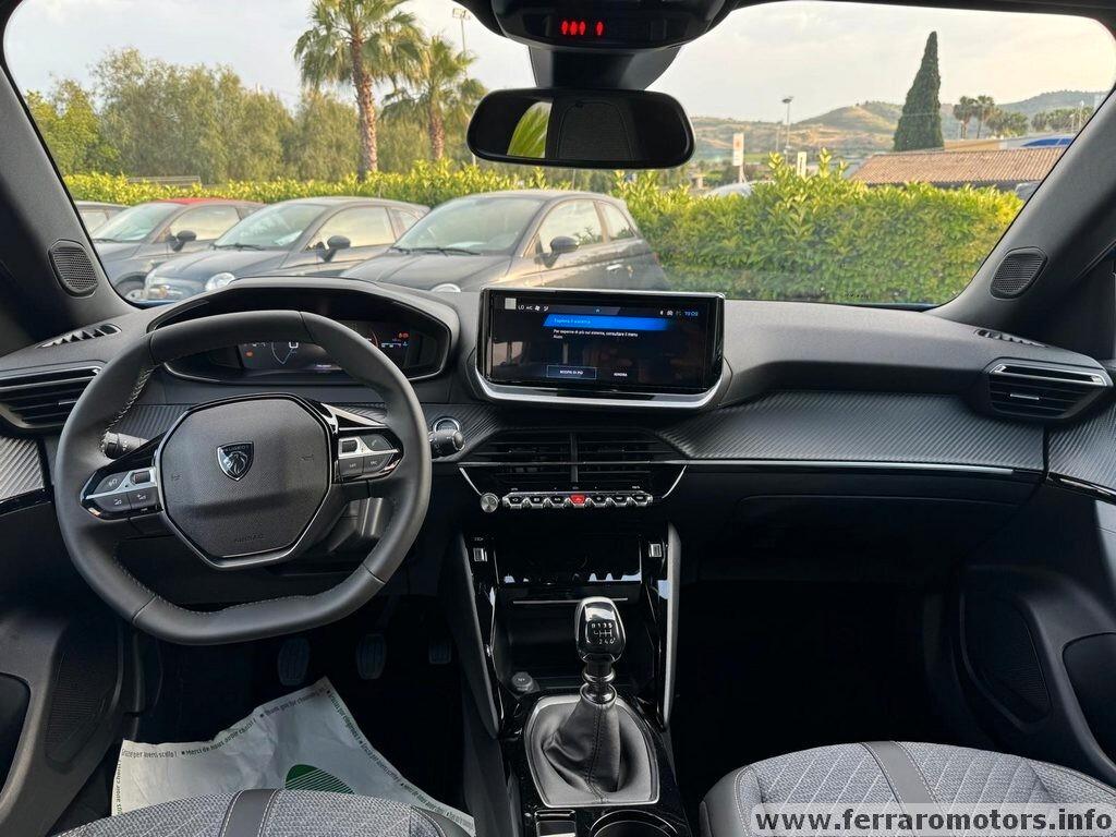 Peugeot 2008 PureTech 100 S&S Allure km0 iva esposta a 229 euro al mese