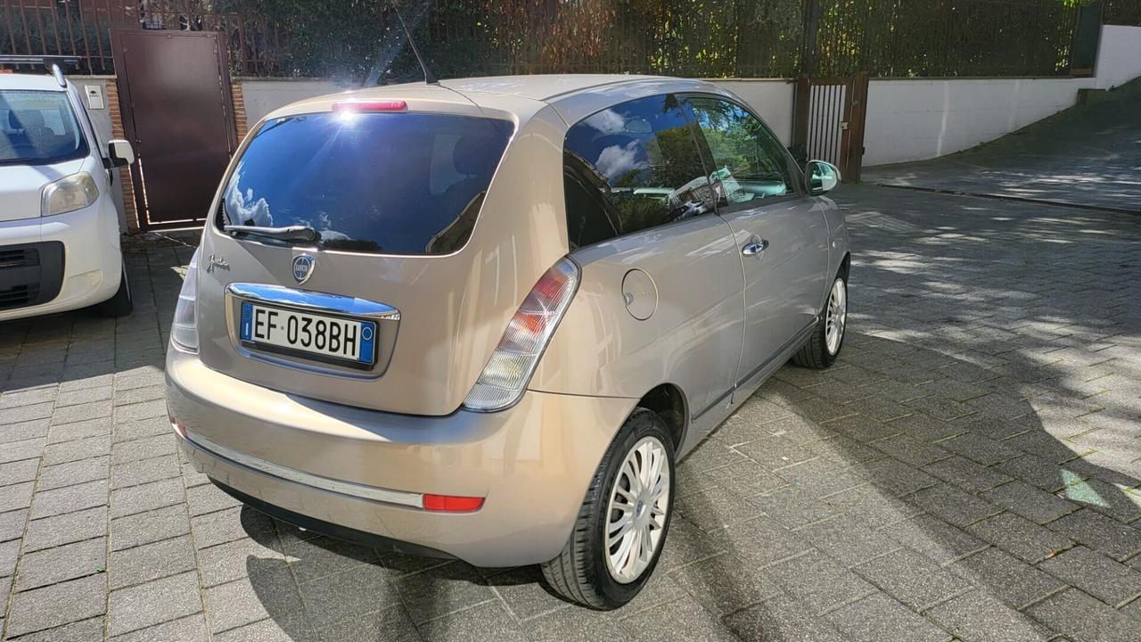 Lancia Ypsilon 1.2
