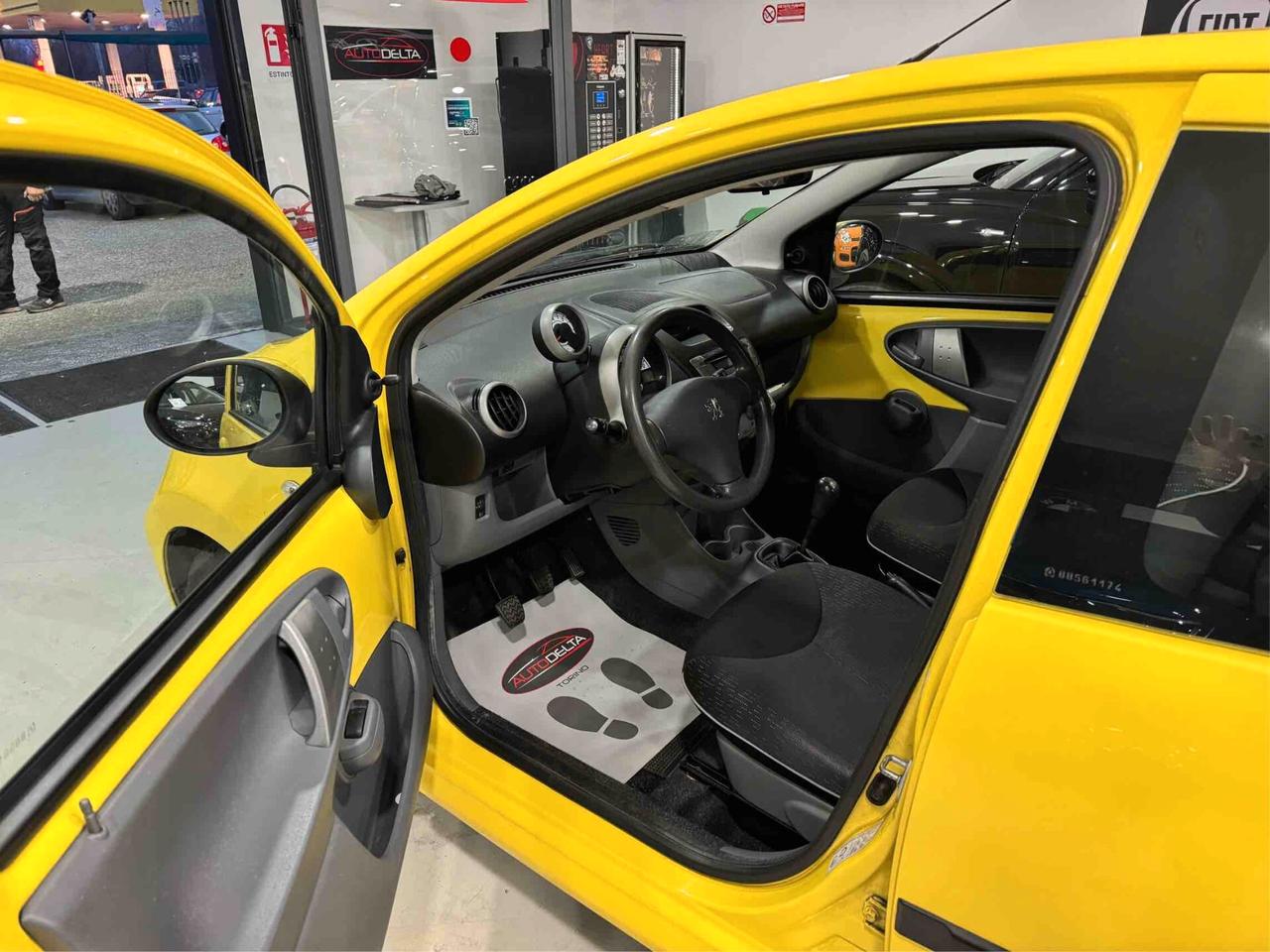 Peugeot 107 1.0 68CV 5p. Allure