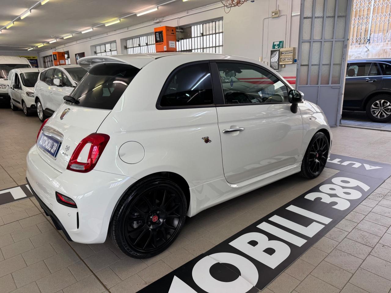 Abarth 595 1.4 Turbo T-Jet 165 CV