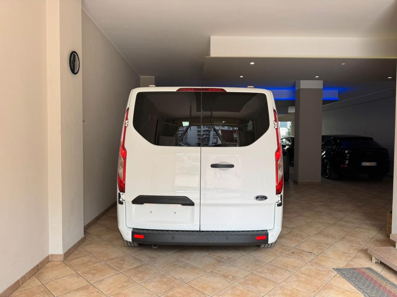 Ford Transit Tourneo Custom 9 POSTI 320 2.0 TDCI EcoBlue PC Combi Trend