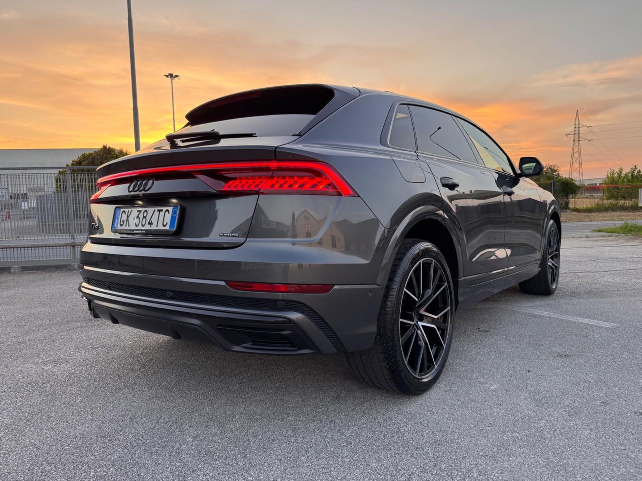 Audi Q8 60 TFSI e quattro tiptronic S line plus