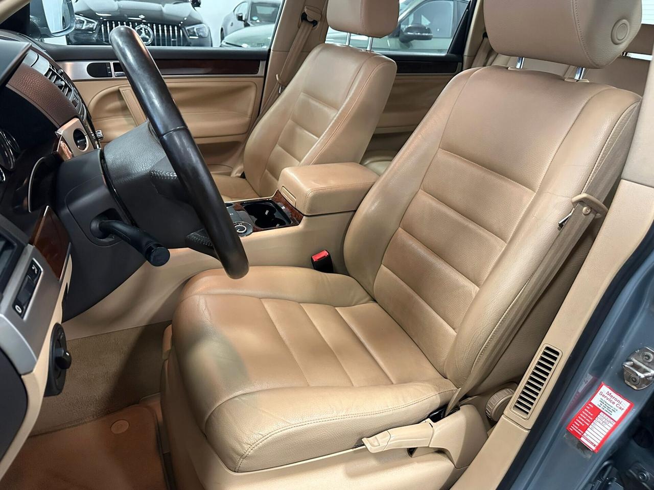 Volkswagen Touareg 3.0 V6 TDI DPF Exclusive