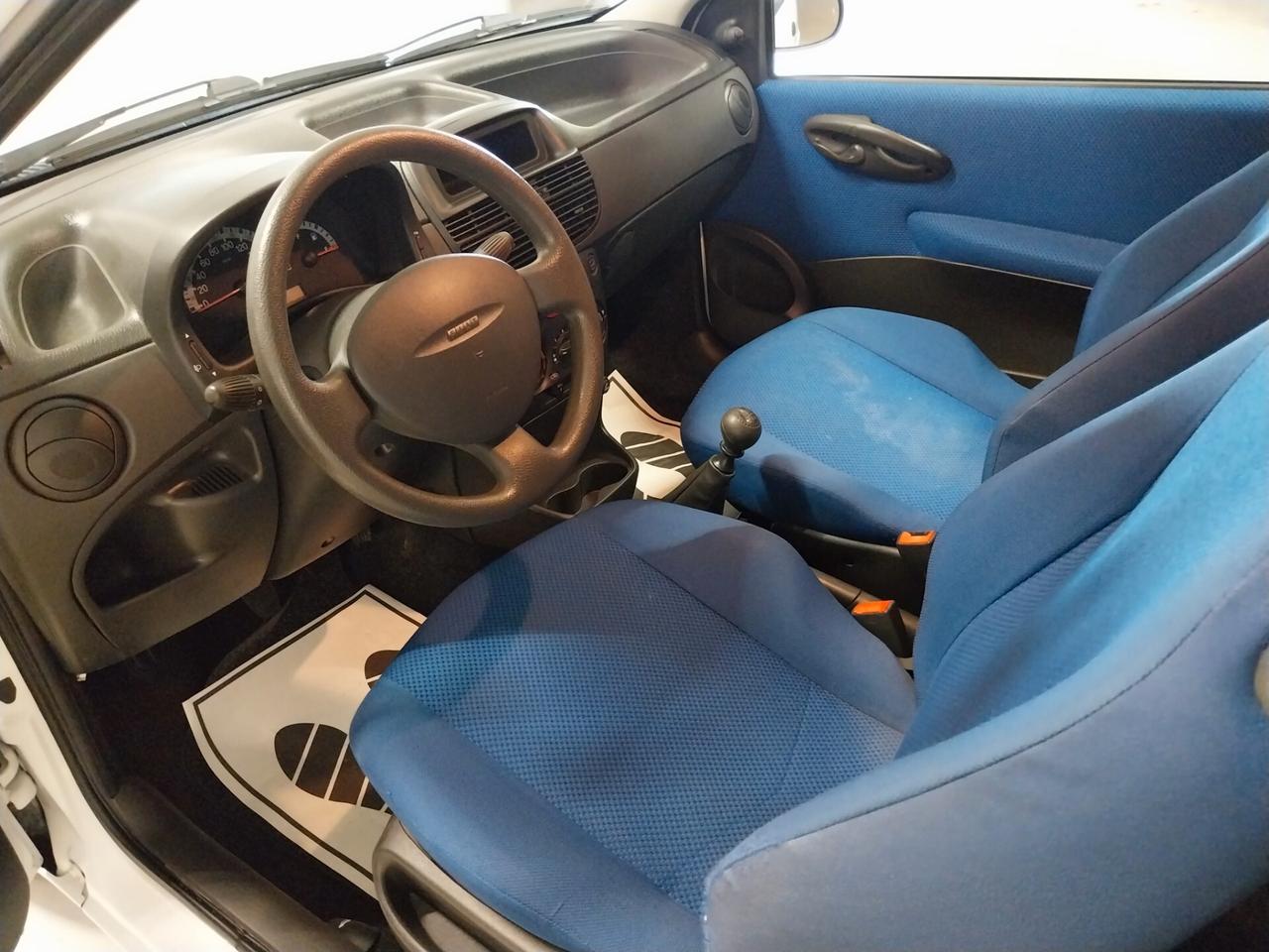 Fiat Punto 1.2i cat 3 porte ELX - ok neopatentati