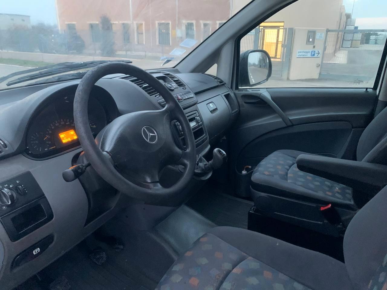 Mercedes-benz Vito 2.2 111 CDI 5 posti