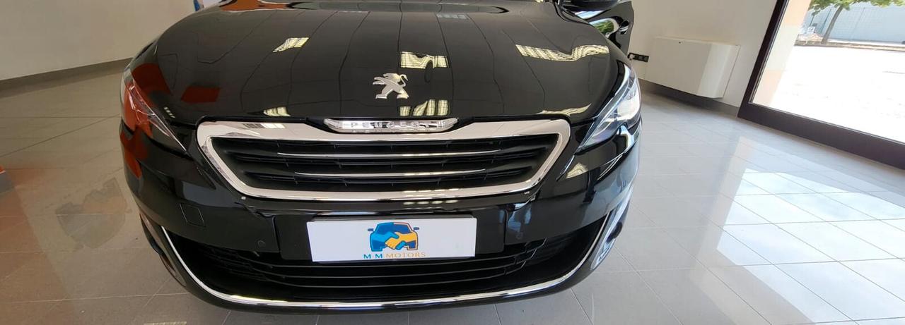 Peugeot 308 ALLURE 120CV-START&STOP- TENUTA IN PERFETTE CONDIZIONI -COME NUOVA