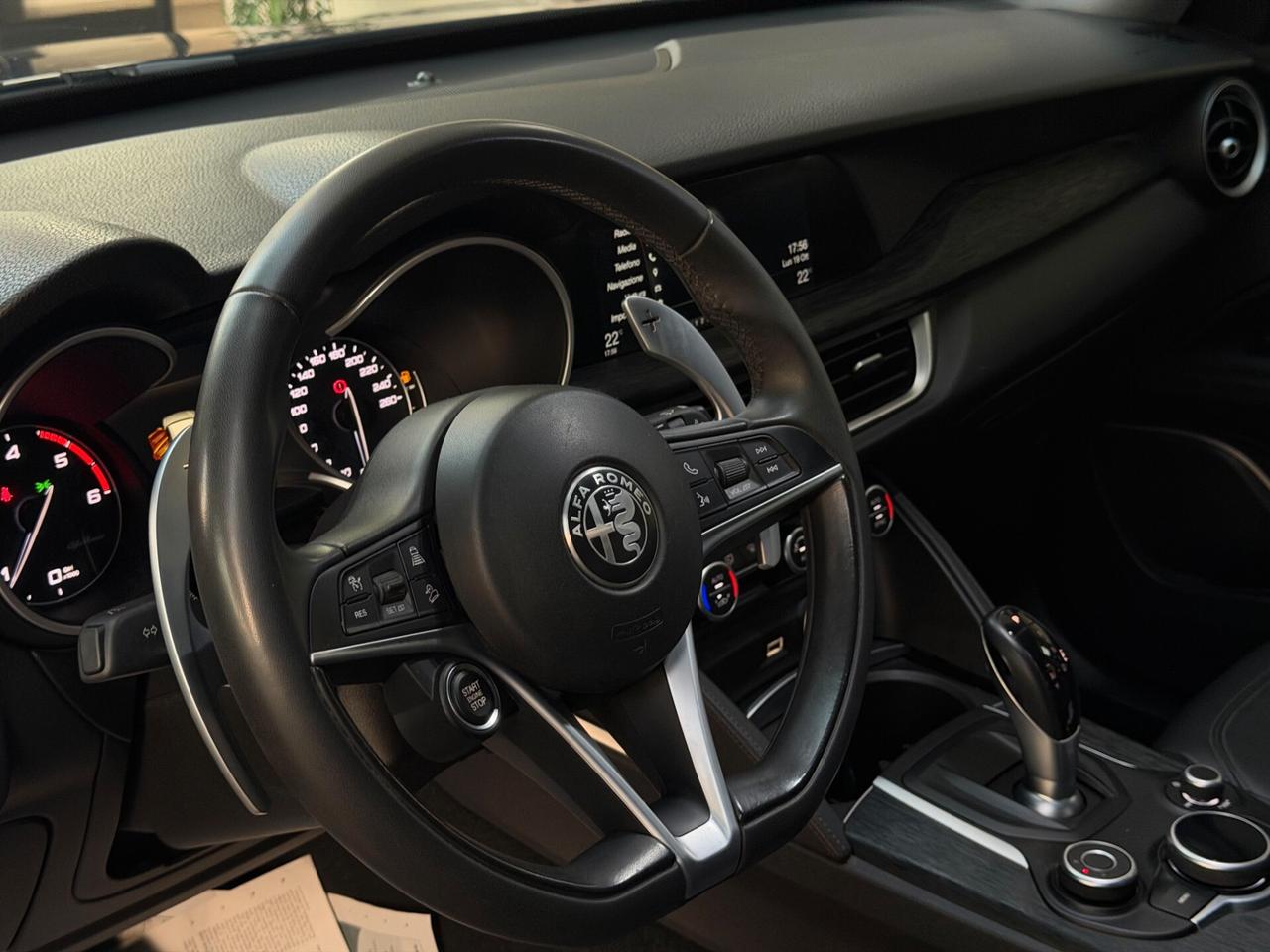 Alfa Romeo Stelvio 2.2 Turbodiesel 190 CV AT8 RWD Business