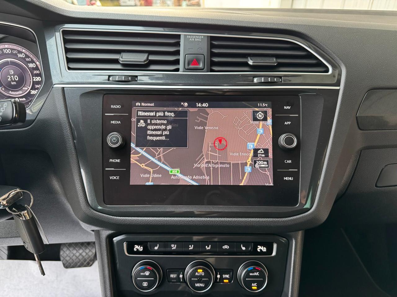 Volkswagen Tiguan 2.0tdi DSG R-Line 4M GARANZIA24M