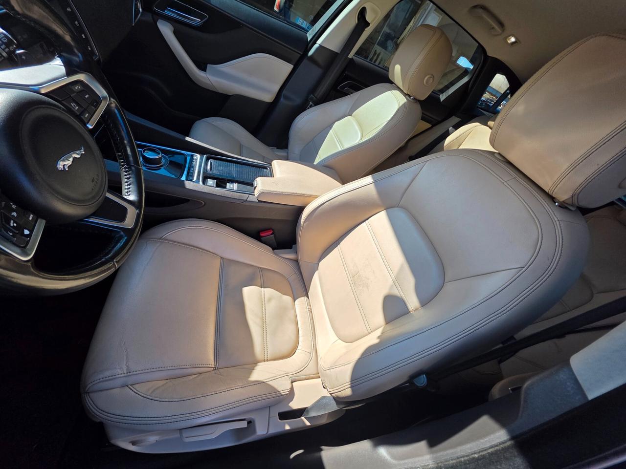 Jaguar F-Pace 2.0 D 180 CV AWD aut. Portfolio