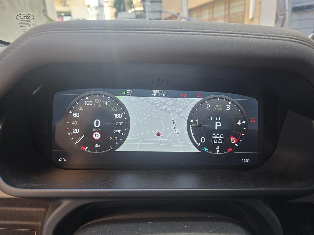 LAND ROVER DEFENDER 7 POSTI - 12 MESI DI GARANZIA