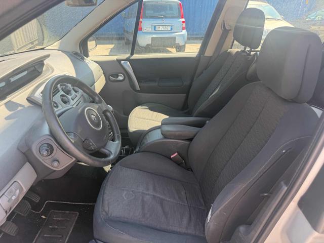 RENAULT Grand Scenic 1.9 dCi/130CV PlaySt.Port.