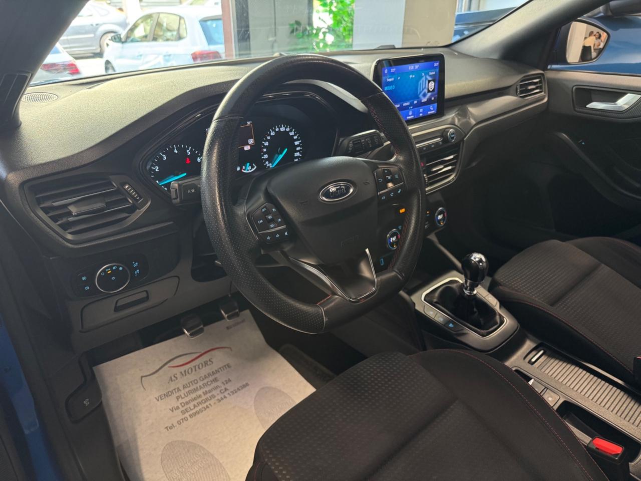 Ford Focus 1.0 EcoBoost 125 CV ST Line Finanziabile